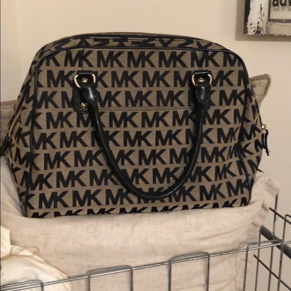 Michael Kors purse